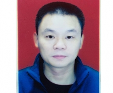 何友彬（项目总监、高级经济师）